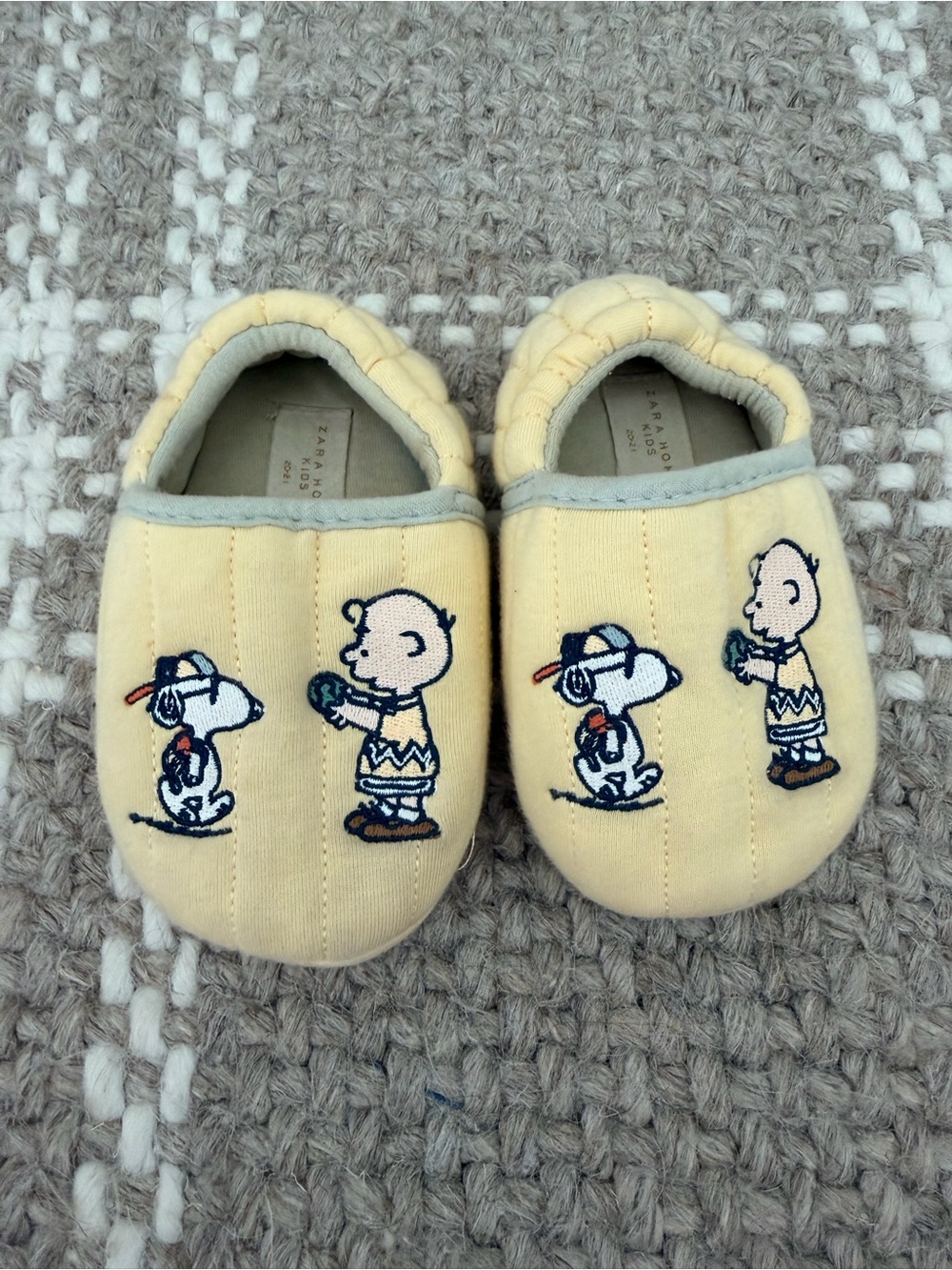 Zara Yellow & Gray Peanuts Slip-On Kids Slippers